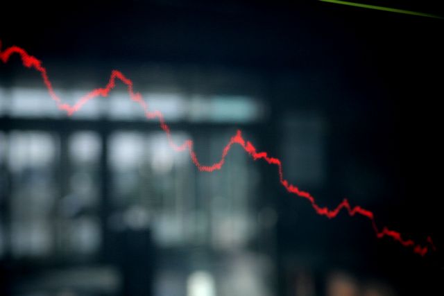 Χρηματιστήριο : Βουτιά 2,4%, έχασε τις 800 μονάδες