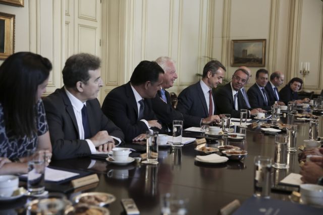 Δημοσκόπηση OpinionPoll: Πόσο προηγείται η Νέα Δημοκρατία – Οι πιο δημοφιλείς υπουργοί