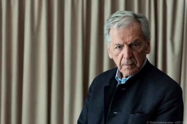 Κώστας Γαβράς : «Ανήκω στο μέρος του λαού που υποφέρει περισσότερο από το δράμα της Ελλάδας»