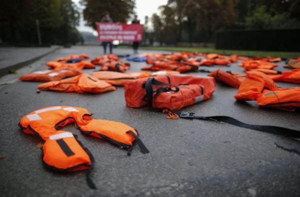 Προσφυγικό: Μπρα ντε φερ Ερντογάν – ΕΕ και… στη μέση η Ελλάδα