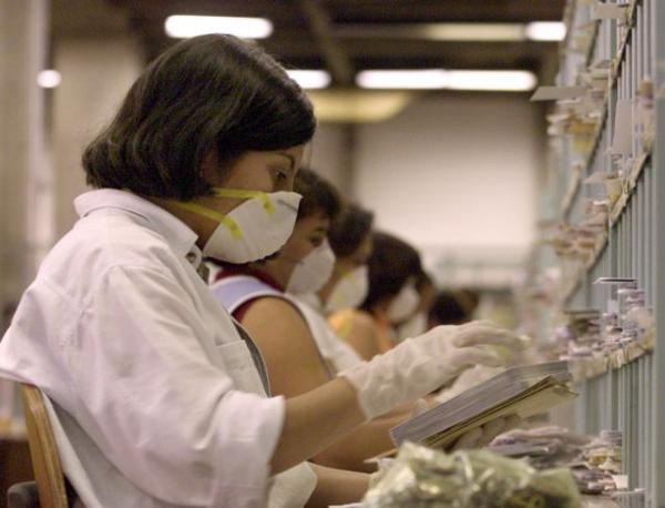 Εφτιαξαν το πιο μαύρο υλικό που έχει δημιουργηθεί έως σήμερα