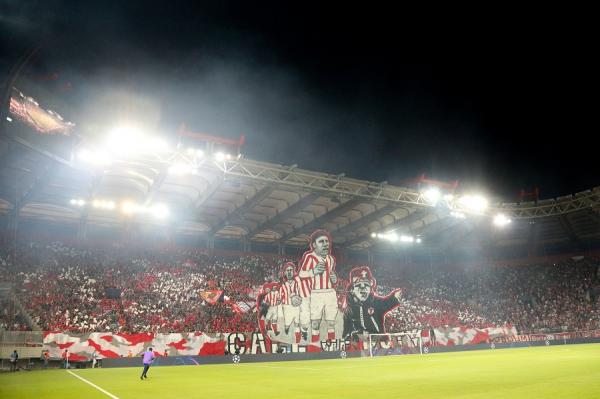 Ολυμπιακός: Το εντυπωσιακό κορεό με την Τότεναμ από ψηλά