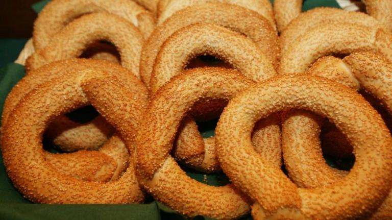 Πύργος: Πρόστιμο 500 ευρώ σε φούρναρη για κουλούρι αξίας 80 λεπτών