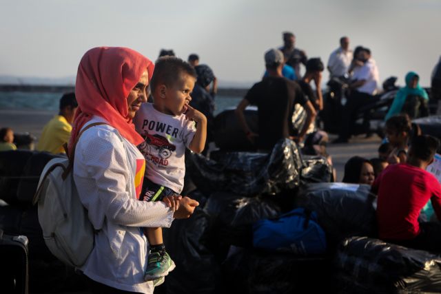 Στη Μόρια η Ύπατη Αρμοστεία: 7.000 πρόσφυγες μπορούν να μετακινηθούν στην ενδοχώρα