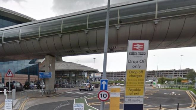 Βρετανία: Ανοιχτός ο σιδηροδρομικός σταθμός στο αεροδρόμιο του Μάντσεστερ