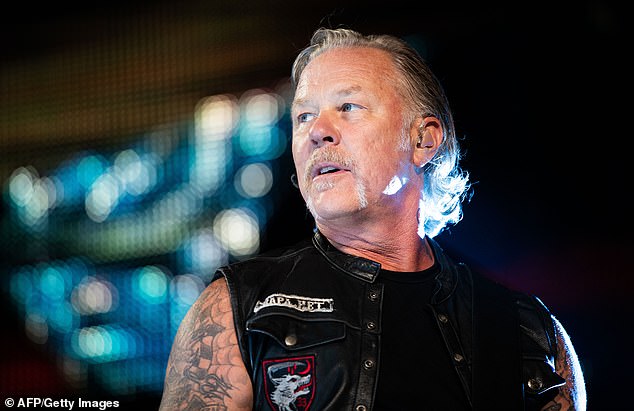 James Hetfield : Σε κέντρο αποτοξίνωσης ο τραγουδιστής των Metallica