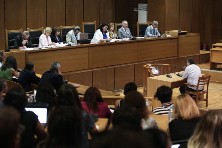 Δίκη Χ.Α.: Απολογία Πυρηνάρχη Περάματος: Δεν πείραξα κανέναν