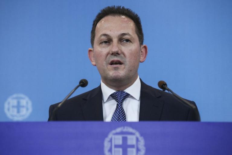 Πέτσας: Ο κ. Τσίπρας παραμένει αδιόρθωτος