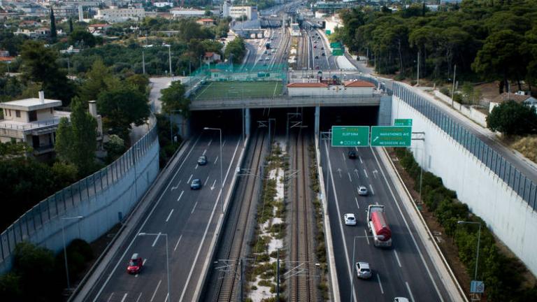 Τροχαίο στην Αττική Οδό – Αυξημένη κίνηση