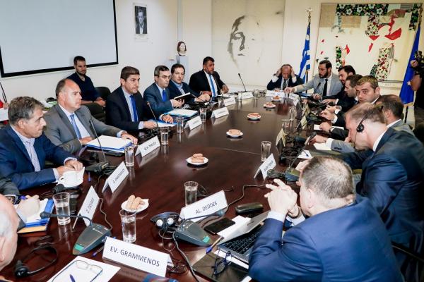 Η επιτροπή για τη βία και το τέλος του Φούσεκ