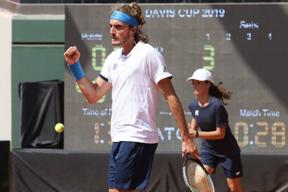 Davis Cup: Μεγάλη εμφάνιση του Τσιτσιπά, κράτησε «ζωντανή» την Ελλάδα
