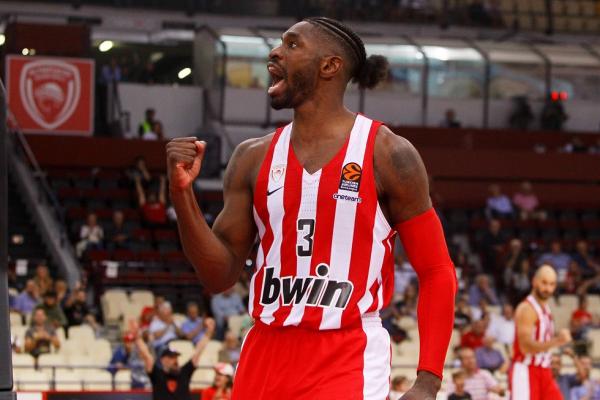 Νίκη του Ολυμπιακού στο φιλικό με Περιστέρι (72-68)