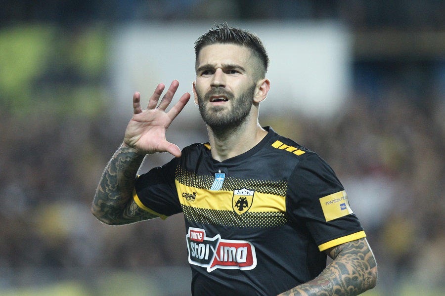 Η Εθνική Κροατίας αποθεώνει τον Μάρκο Λιβάγια