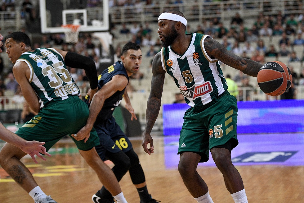 Σλούκας: «Οι οπαδοί του Παναθηναϊκού σέβονται και αναγνωρίζουν»