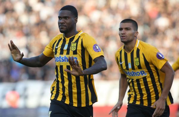 «Σκασμένος» ο Ιντέγε με την ισοπαλία στην Τούμπα