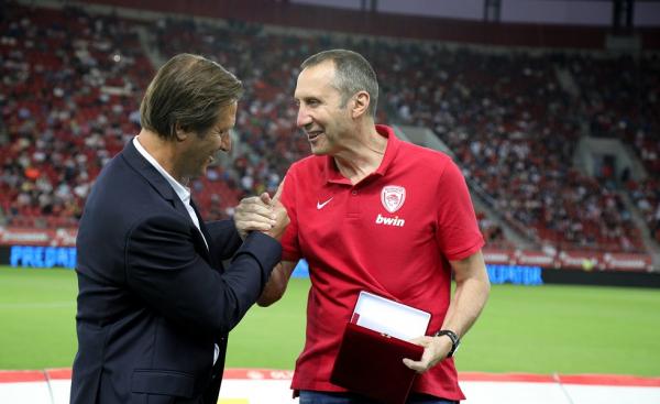 «Τιμή μου να σε αποκαλώ φίλο» λέει ο Μαρτίνς στον Μπλατ