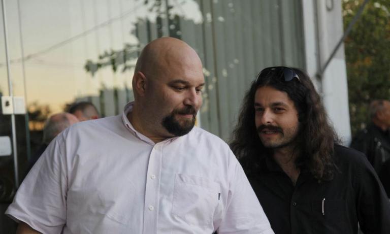 Φυλάκιση 4 μηνών σε Παναγιώταρο – Μπαρμπαρούση για τους πυροβολισμούς στην κηδεία Ντερτιλή