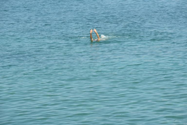 Κρήτη: Πνίγηκε στις Γούβες 29χρονη τουρίστρια