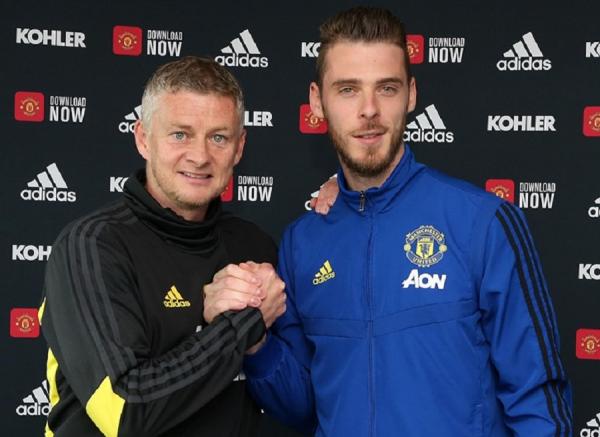 Ο Ντε Χέα ανανέωσε με την Μάντσεστερ Γιουνάιτεντ μέχρι το 2023