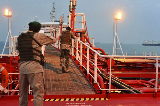 Η ιρανική ακτοφυλακή κατέλαβε πλοίο με την κατηγορία του λαθρεμπορίου καυσίμων στον Κόλπο