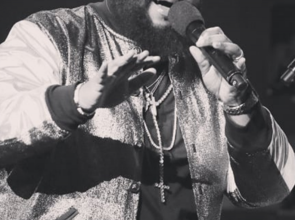 Νεκρός σε τροχαίο βραβευμένος με Γκράμι τραγουδοποιός