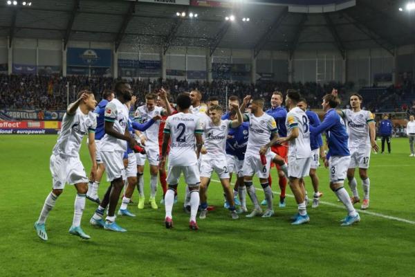 Πεντάστερη η Σάλκε (5-1)