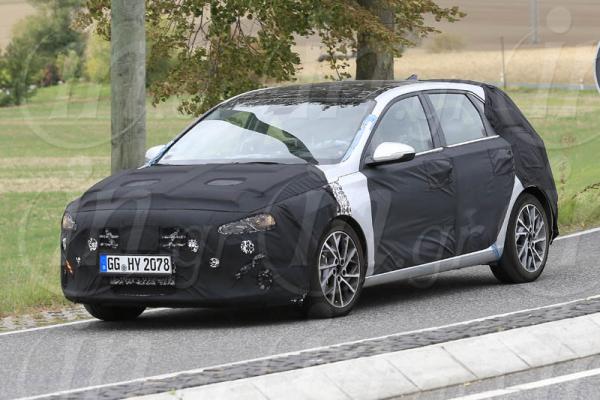 Hyundai i30: Aνανέωση με plug-in υβριδικές προεκτάσεις