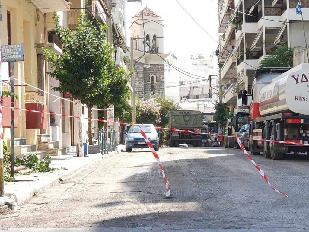 Συνεχίζονται τα έργα ασφαλτοστρώσεων στον δήμο Πειραιά [Εικόνες]