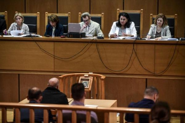 Φυλάκιση οκτώ μηνών με αναστολή σε Λαγό και Μίχο για την επίθεση στο «Συνεργείο»