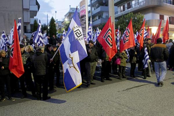 Guardian: Ο ήλιος δύει για τη Χρυσή Αυγή – Η πτώση με την εκλογική ήττα