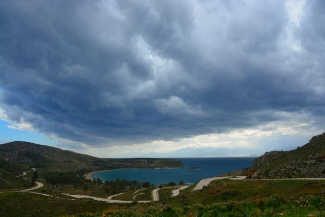 Καιρός: Φθινοπωρινό σκηνικό με βροχές και πτώση της θερμοκρασίας