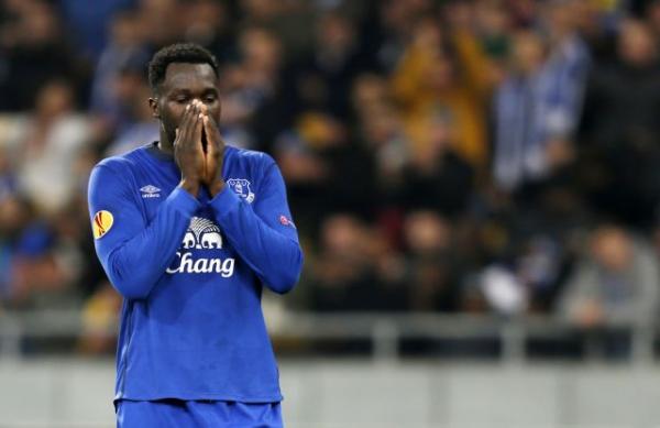 Ρατσιστικό σχόλιο δημοσιογράφου κατά Λουκάκου – Απολύθηκε άρον άρον