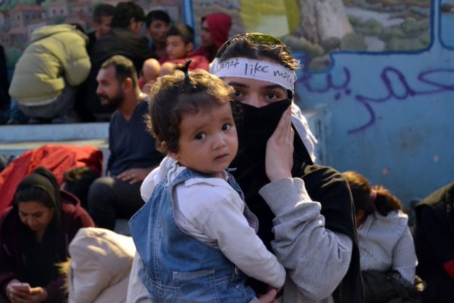 Νέο σκάνδαλο με τους πρόσφυγες: «Τρωκτικά» και στα κονδύλια για τη μεταφορά και στέγαση