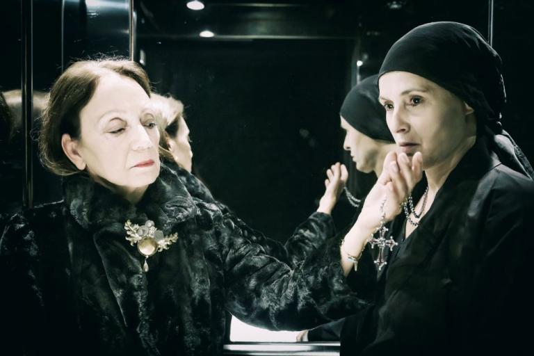 «Μαρία Στιούαρτ» σε σκηνοθεσία Άντζελας Μπρούσκου στο θέατρο Άλμα