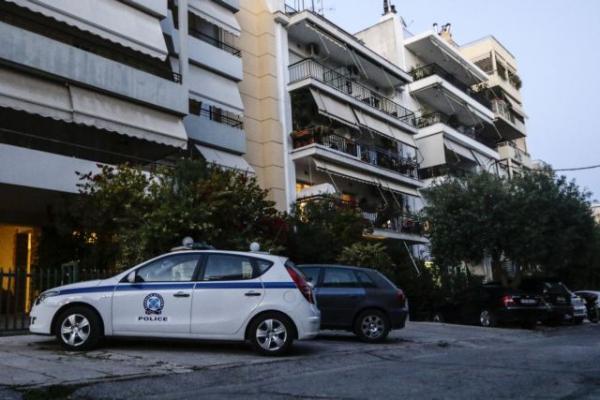Εγκατέλειψαν βρέφος σε είσοδο πολυκατοικίας στη Νέα Ιωνία