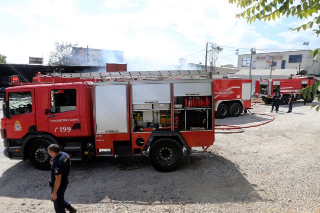 Φωτιά σε βιοτεχνία στη Χαλκίδα – Συναγερμός στη Πυροσβεστική