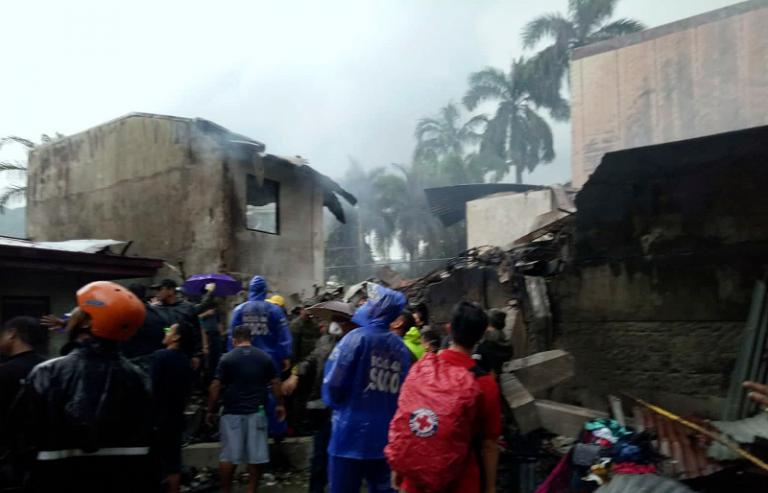 Τραγωδία στις Φιλιππινές: Οκτώ νεκροί από πτώση αεροσκάφους