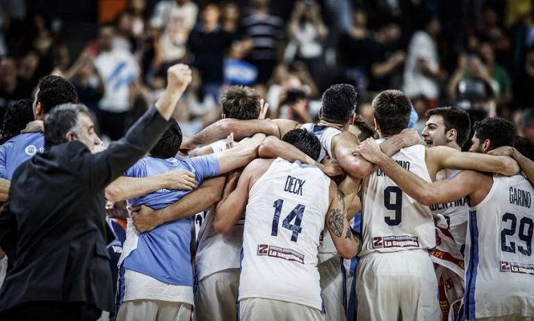 Γιατί η Αργεντινή ολοκληρώνει την προπόνηση με χειροκροτήματα