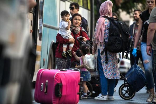 Στη δομή φιλοξενίας Κορίνθου οι πρόσφυγες από τις καταλήψεις στην Αχαρνών