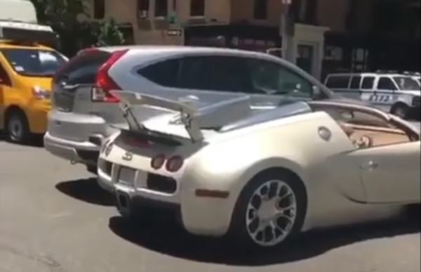 Διάσημος σταρ πλήρωσε μπάρμαν για να… προσέχει το αμάξι του!