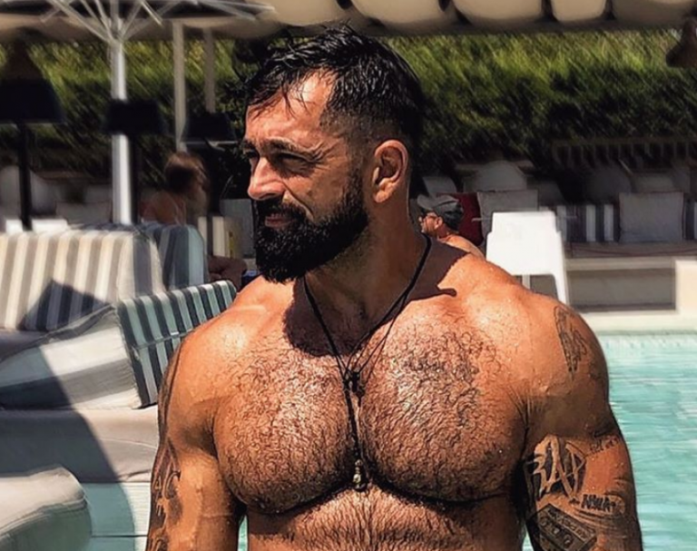 Πρώην παίκτρια του Voice κλέβει την καρδιά του Bo