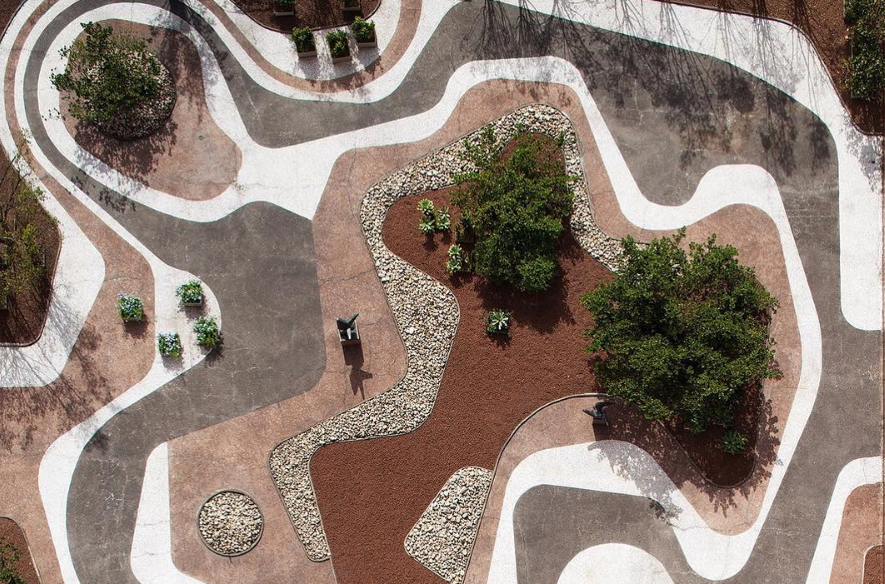 Ο μοντερνισμός του Ρομπέρτο Μπούρλε Μάρξ στον Βοτανικό Κήπο της Νέας Υόρκης