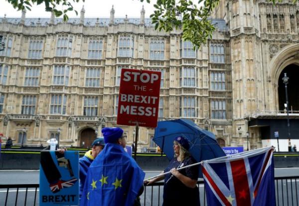 Ώρα μηδέν στη Βρετανία: Νέο «όχι» για πρόωρες εκλογές – Τα σενάρια για την αποχώρηση από την ΕΕ