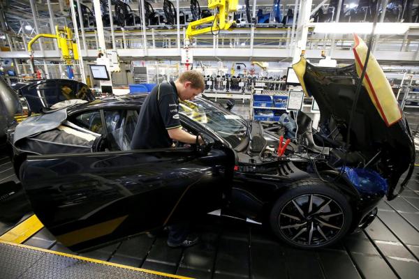 Γιατί οι αυτοκινητοβιομηχανίες τρέμουν το Brexit χωρίς συμφωνία;