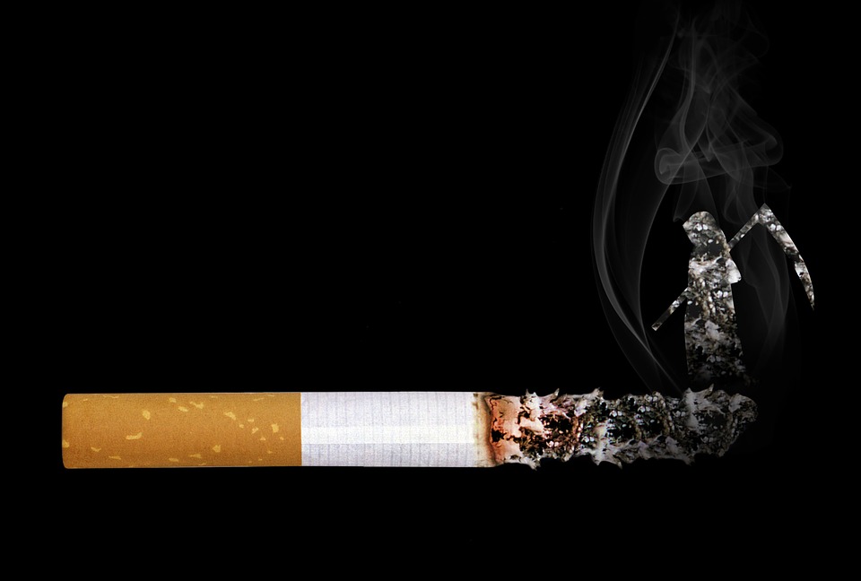 Τα παιδιά που είναι παθητικοί καπνιστές διατρέχουν μεγαλύτερο κίνδυνο κολπικής μαρμαρυγής | in.gr