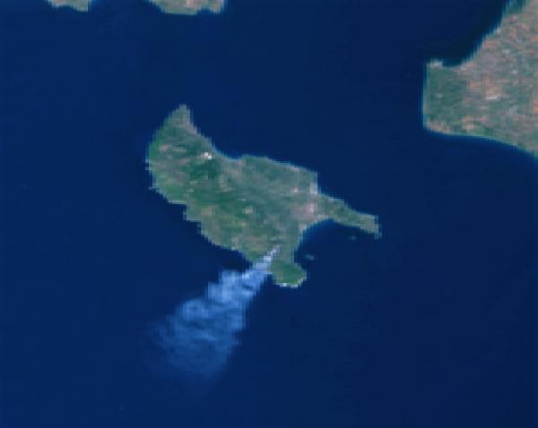 Δορυφορικές φωτογραφίες της πυρκαγιάς στη Ζάκυνθο