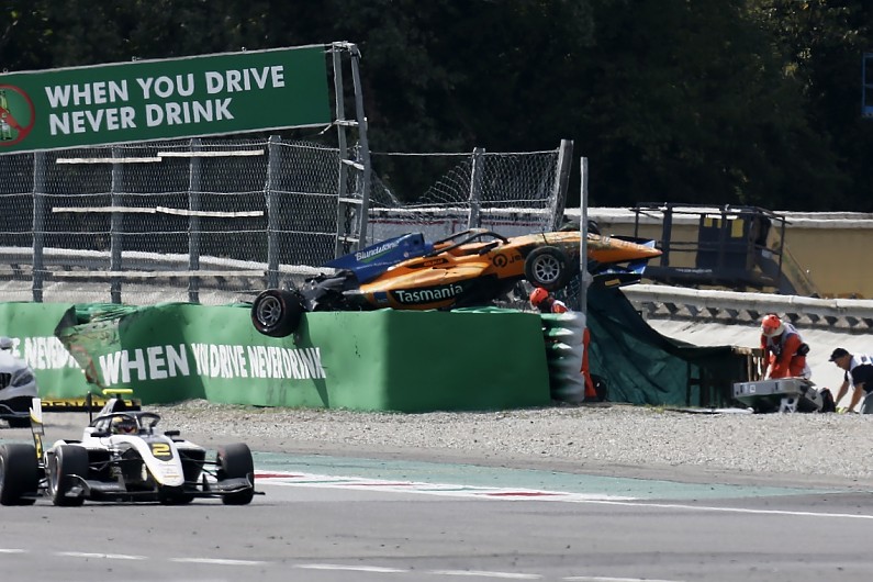 Τρομακτικό ατύχημα για τον Άλεξ Περόνι στην Formula 3