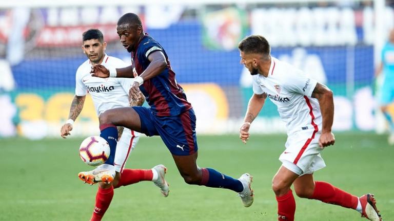 La Liga : Γονάτισε τη Σεβίλλη με τρομερή ανατροπή η Εϊμπάρ