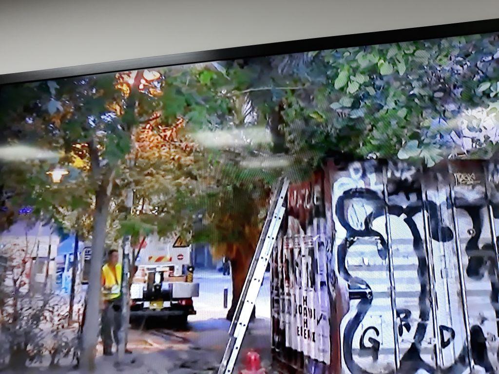 Επιχείρηση της ΕΛ.ΑΣ. στα Εξάρχεια – Απομακρύνθηκε το «ΚΕΠ» των αντιεξουσιαστών