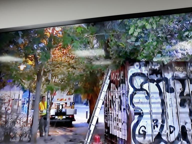 Επιχείρηση της ΕΛ.ΑΣ. στα Εξάρχεια – Απομακρύνθηκε το «ΚΕΠ» των αντιεξουσιαστών